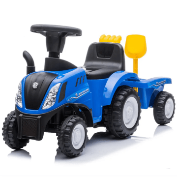 Trattore uomo a bordo New Holland con rimorchio blu